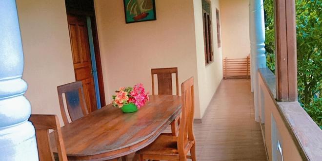 Pravindi Guest Home Mirissa Oda fotoğraf