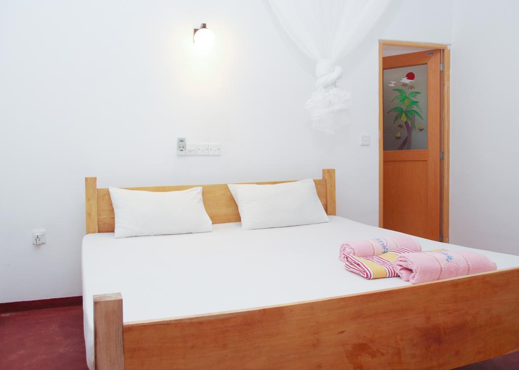 Pravindi Guest Home Mirissa Dış mekan fotoğraf